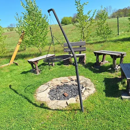 Hébergement de vacances Polana Giebultow Obok Swieradowa I Zamku Czocha, Przyjazne Rodzinom Z Dziecmi