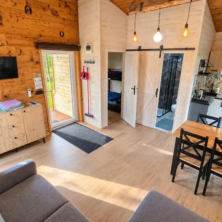 Casa vacanze Agroturystyka Polana Giebultow Obok Swieradowa I Zamku Czocha, Domki Caloroczne, Ogrzewanie, Klimatyzacja, Sauna - Zapytaj O Dostepnosc Mirsk