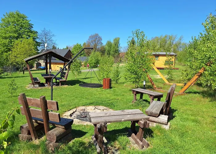 W Górach Izerskich 4 I 6 Osobowy, Agroturystyka, żywe Zwierzęta, W Pełni Wyposażone, Plac Zabaw Dla Dzieci, Ognisko Z Kijkami I Rusztem, Ogrzewanie I Klimatyzacja, Latem Basen