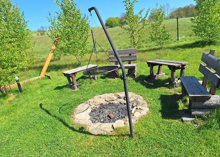 Dom wakacyjny W Górach Izerskich 4 I 6 Osobowy, Agroturystyka, żywe Zwierzęta, W Pełni Wyposażone, Plac Zabaw Dla Dzieci, Ognisko Z Kijkami I Rusztem, Ogrzewanie I Klimatyzacja, Latem Basen