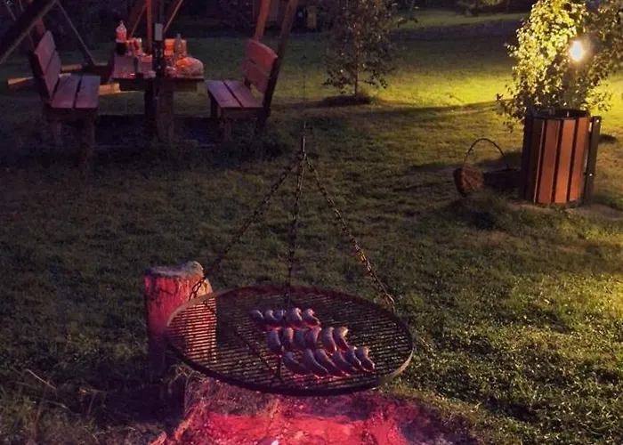 W Górach Izerskich 4 I 6 Osobowy, Agroturystyka, żywe Zwierzęta, W Pełni Wyposażone, Plac Zabaw Dla Dzieci, Ognisko Z Kijkami I Rusztem, Ogrzewanie I Klimatyzacja, Latem Basen Dom wakacyjny *