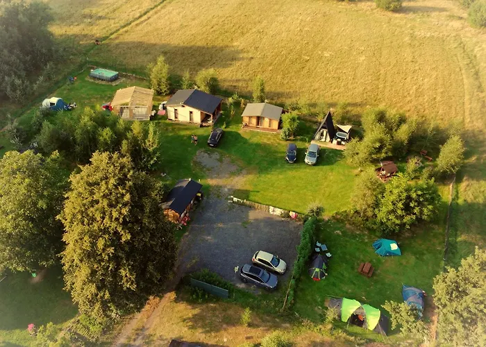 W Górach Izerskich 4 I 6 Osobowy, Agroturystyka, żywe Zwierzęta, W Pełni Wyposażone, Plac Zabaw Dla Dzieci, Ognisko Z Kijkami I Rusztem, Ogrzewanie I Klimatyzacja, Latem Basen *