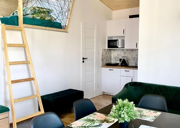 W Górach Izerskich 4 I 6 Osobowy, Agroturystyka, żywe Zwierzęta, W Pełni Wyposażone, Plac Zabaw Dla Dzieci, Ognisko Z Kijkami I Rusztem, Ogrzewanie I Klimatyzacja, Latem Basen