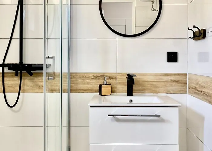 W Górach Izerskich 4 I 6 Osobowy, Agroturystyka, żywe Zwierzęta, W Pełni Wyposażone, Plac Zabaw Dla Dzieci, Ognisko Z Kijkami I Rusztem, Ogrzewanie I Klimatyzacja, Latem Basen Dom wakacyjny *